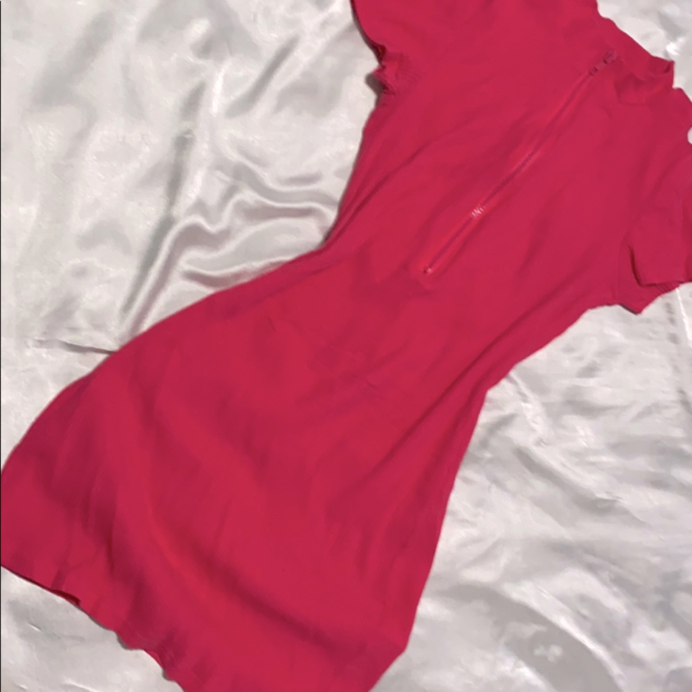 Cute Barbie pink dress!